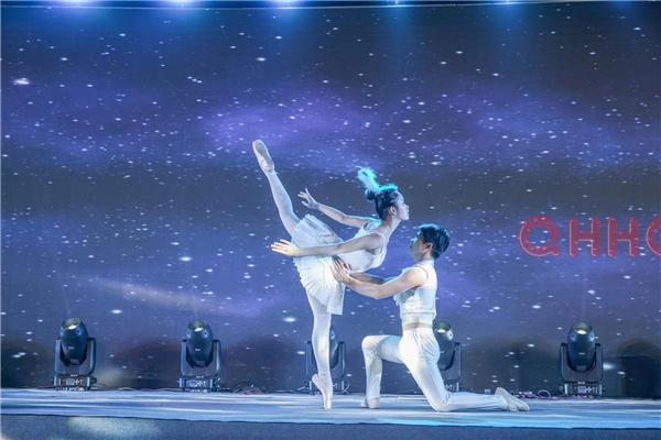 成都管弦乐队/小提琴/大提琴/民乐表演/古筝/琵琶电子琴演员演出电话联系 成都管弦乐队/小提琴/大提琴/民乐表演/古筝/琵琶电子琴演员演出电话联系