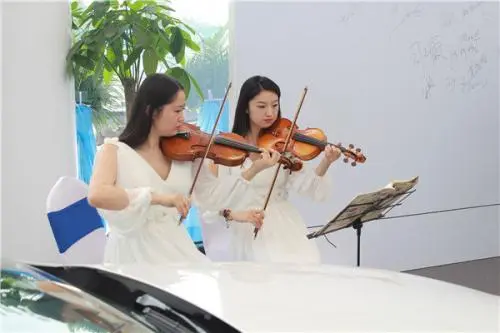 成都舞蹈乐队路演演出-兼职充场演员-卡通人偶扮演-网红主播 成都舞蹈乐队路演演出-兼职充场演员-卡通人偶扮演-网红主播