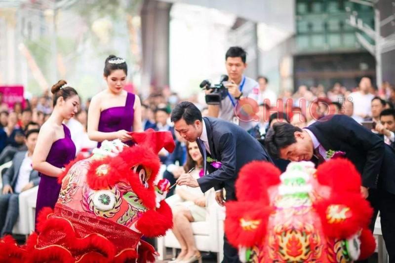 成都为什么舞狮中要舞龙灯 成都为什么舞狮中要舞龙灯