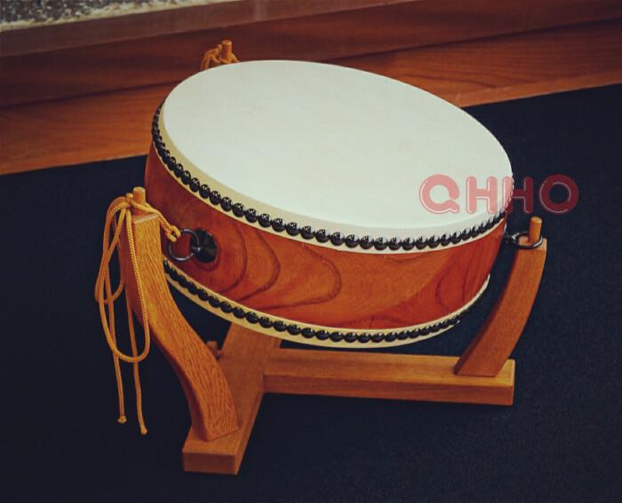 新闻中心 正文 演出租鼓 各种扁鼓的分类  蒙古族扁鼓 蒙古族的扁鼓